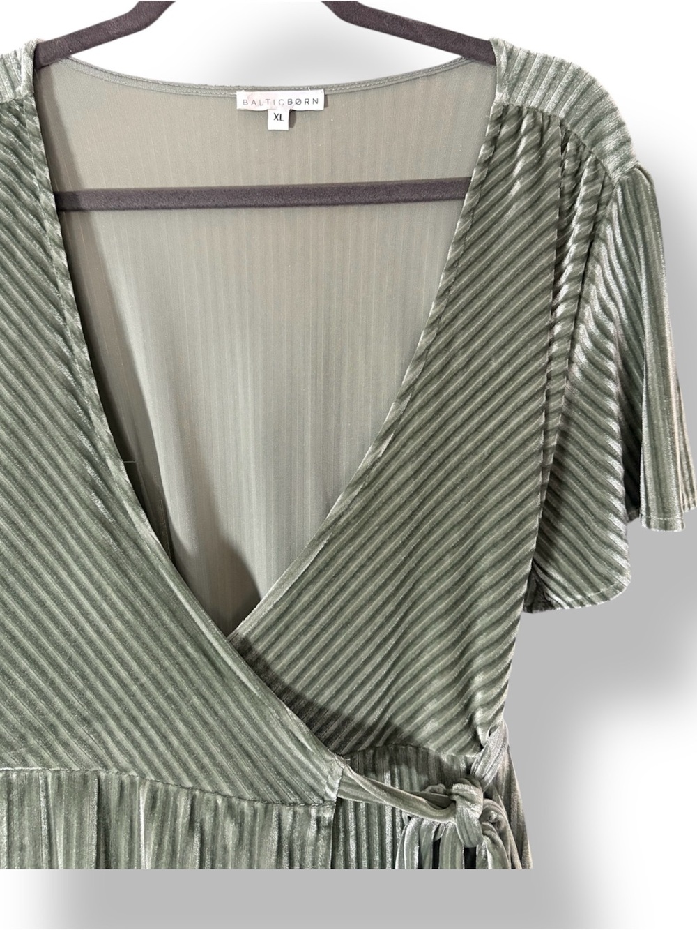 BALTIC BORN Andi Ribbed Velvet Velour Maxi Wrap Dress Dusty Sage Green XL - Picture 4 of 9